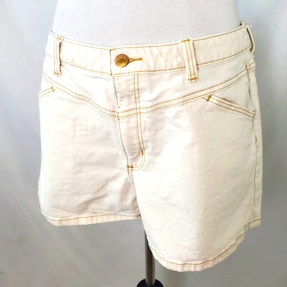 Universal Thread vintage midi style denim ivory jean shorts